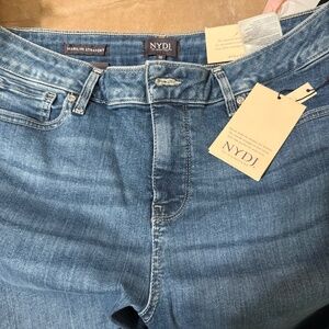 NYDJ MARILYN STRAIGHT JEANS SIZE 10